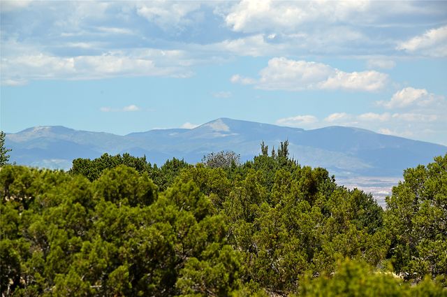 18 Golden Eagle W, Santa Fe, NM 87506