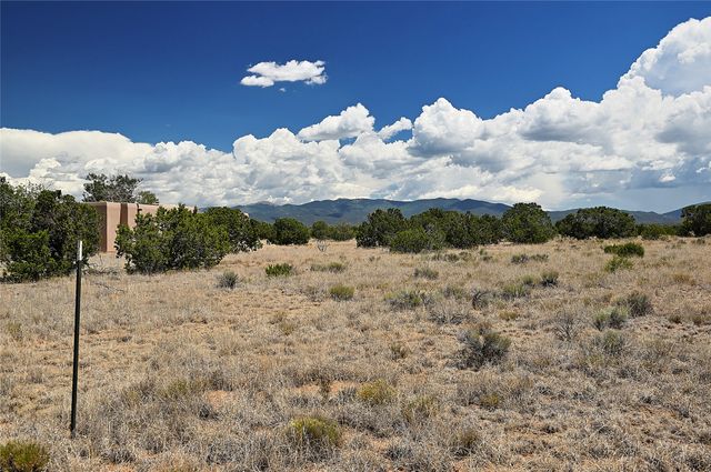 18 Golden Eagle W, Santa Fe, NM 87506
