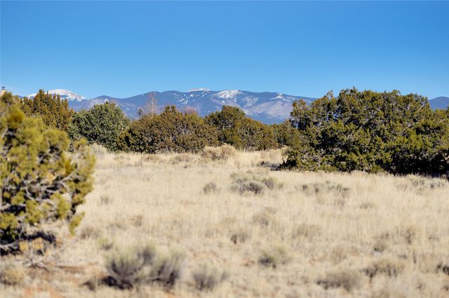 18 Golden Eagle W, Santa Fe, NM 87506