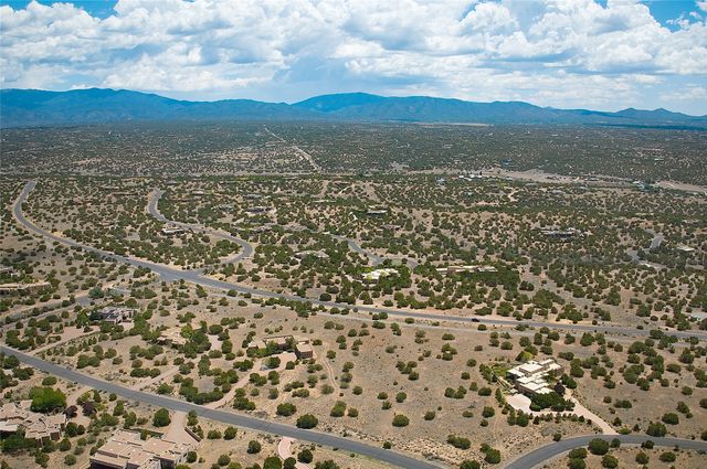 18 Golden Eagle W, Santa Fe, NM 87506