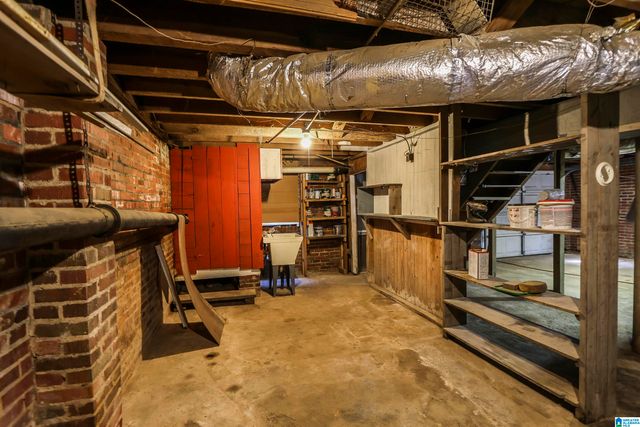 916 WOODLAND COURT, Anniston, AL 36207