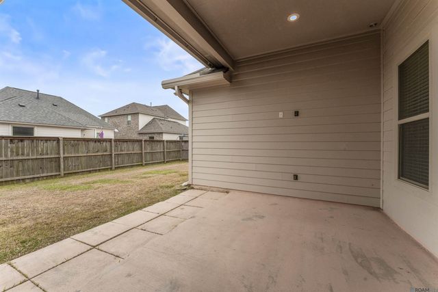 36261 Belle Savanne Ave, Geismar, LA 70734