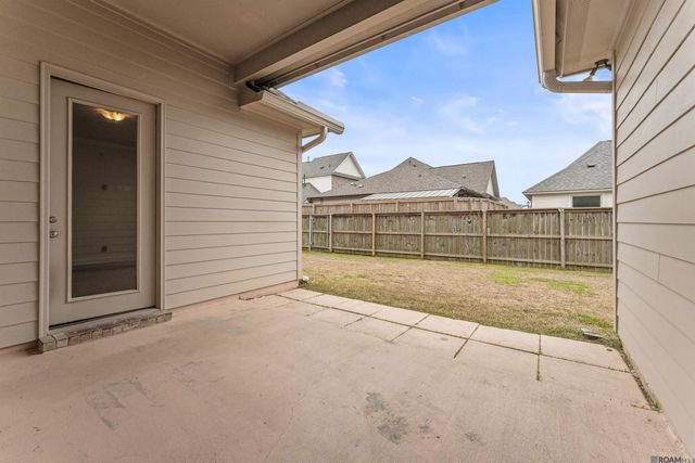 36261 Belle Savanne Ave, Geismar, LA 70734