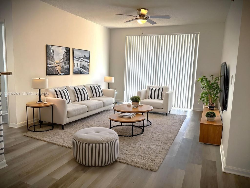 8050 N Nob Hill Rd 105, Tamarac, FL 33321