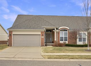 21868 Kensett Drive, Macomb, MI 48042