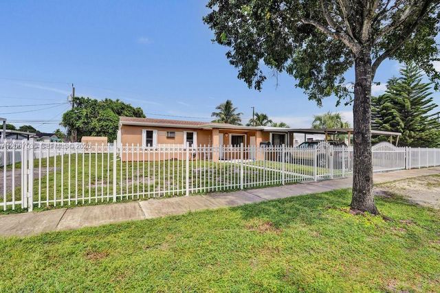 16520 NW 18th Avenue, Miami Gardens, FL 33054