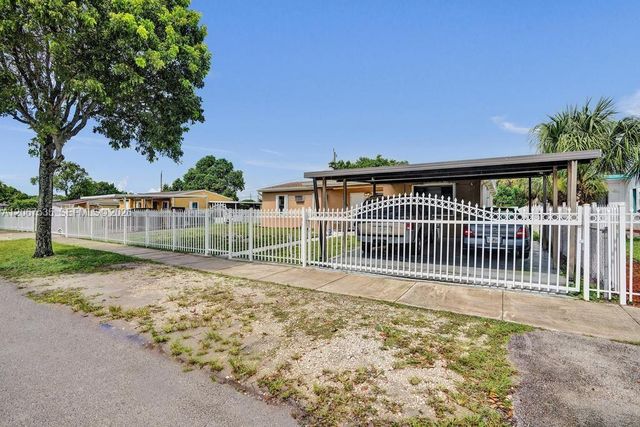 16520 NW 18th Avenue, Miami Gardens, FL 33054