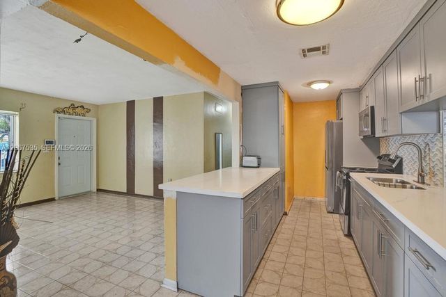 16520 NW 18th Avenue, Miami Gardens, FL 33054