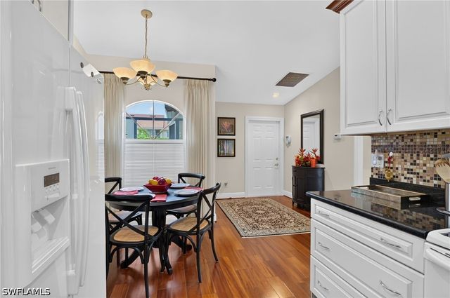 2166 Stacil CIR 17, Naples, FL 34109