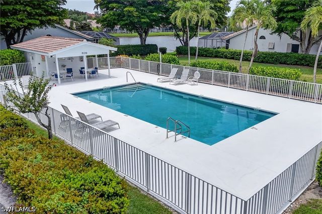 2166 Stacil CIR 17, Naples, FL 34109