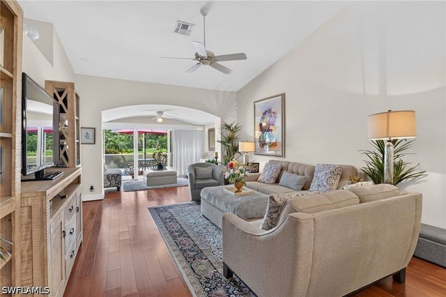 2166 Stacil CIR 17, Naples, FL 34109