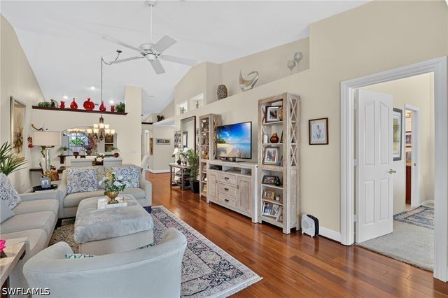 2166 Stacil CIR 17, Naples, FL 34109