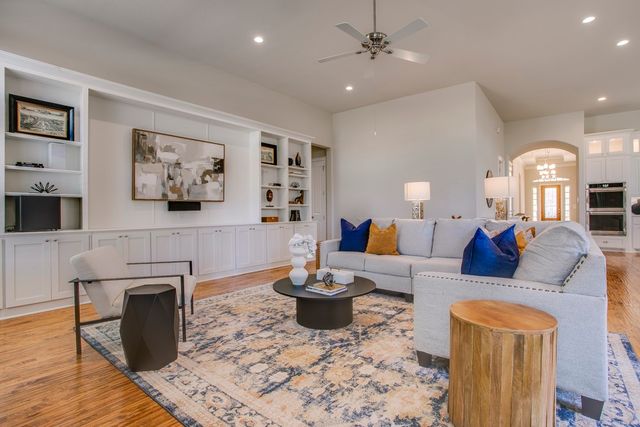 904 Charleston Drive, Southlake, TX 76092