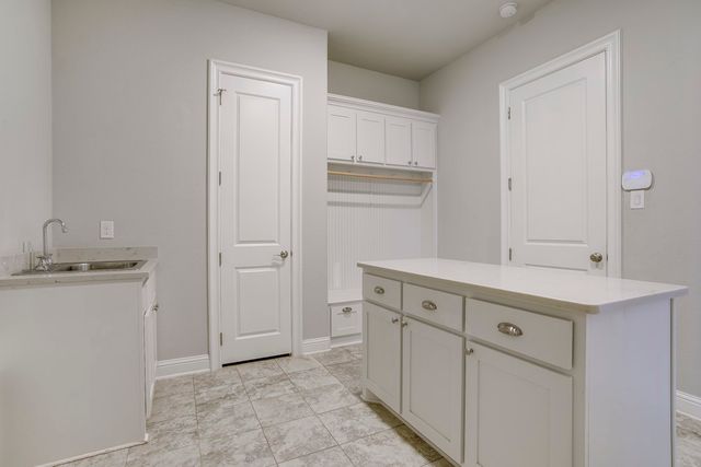 904 Charleston Drive, Southlake, TX 76092