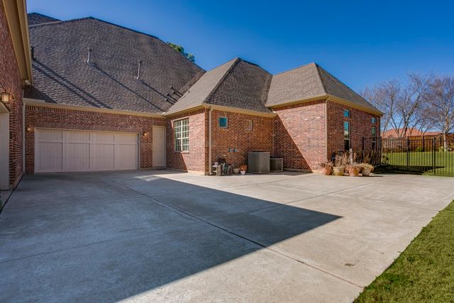 904 Charleston Drive, Southlake, TX 76092