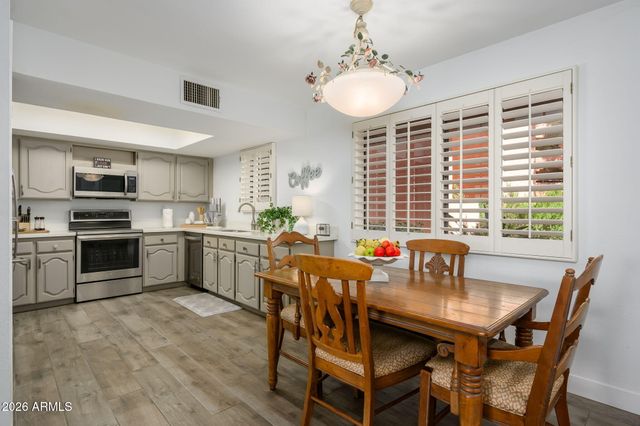 12212 N PARADISE VILLAGE Parkway S 125, Phoenix, AZ 85032