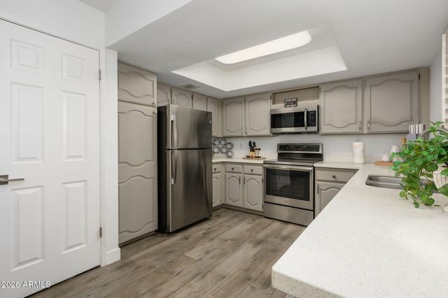 12212 N PARADISE VILLAGE Parkway S 125, Phoenix, AZ 85032