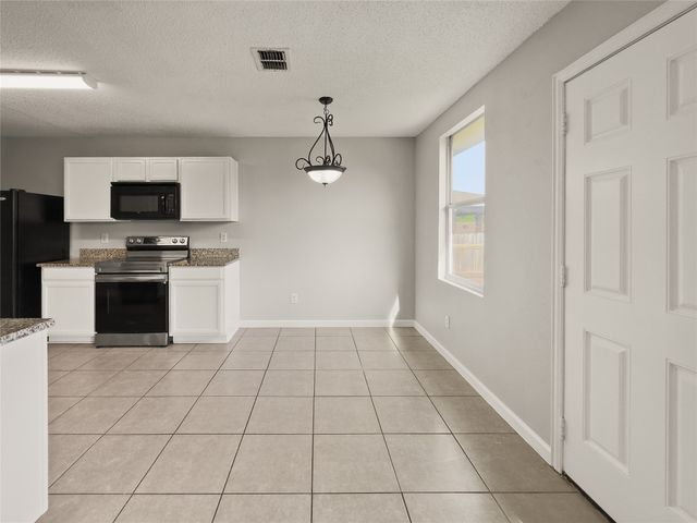 2043 Plains Court, Grand Prairie, TX 75052