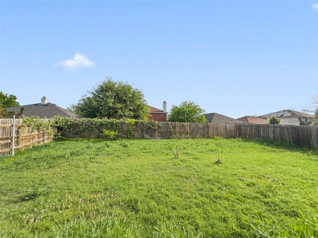 2043 Plains Court, Grand Prairie, TX 75052