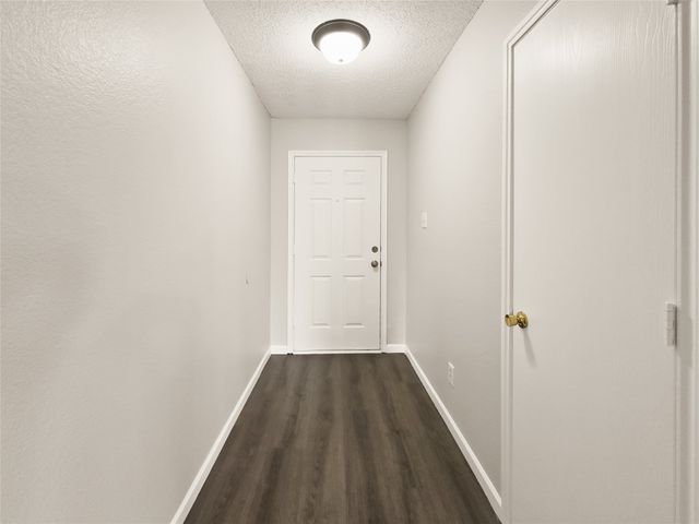 2043 Plains Court, Grand Prairie, TX 75052