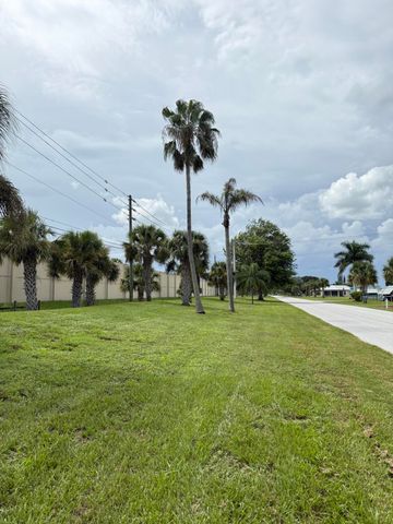 6724 Lila Court, Fort Pierce, FL 34951