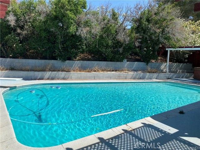 16470 Cabrillo Drive, Victorville, CA 92395