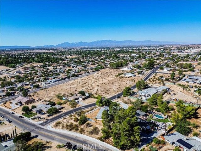 16470 Cabrillo Drive, Victorville, CA 92395
