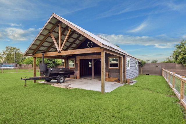 1436 Bayshore Drive, Kemah, TX 77565