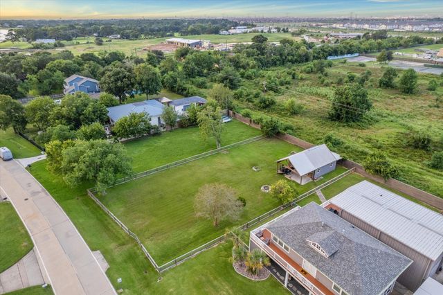 1436 Bayshore Drive, Kemah, TX 77565