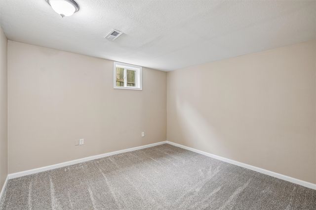 804 E Spring Street, Des Moines, IA 50315