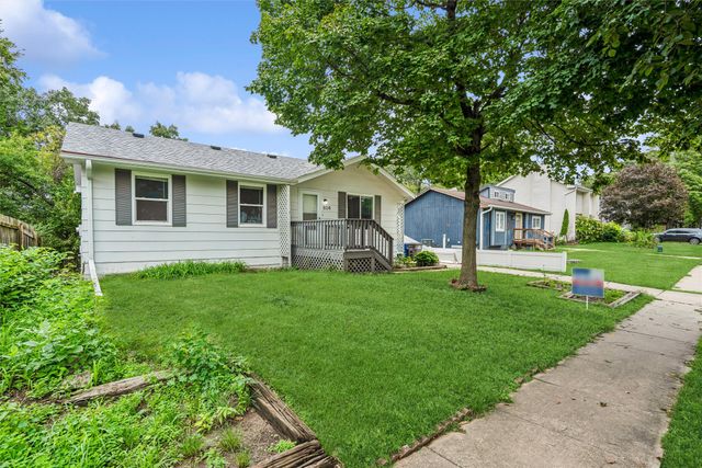 804 E Spring Street, Des Moines, IA 50315