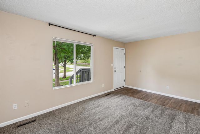 804 E Spring Street, Des Moines, IA 50315