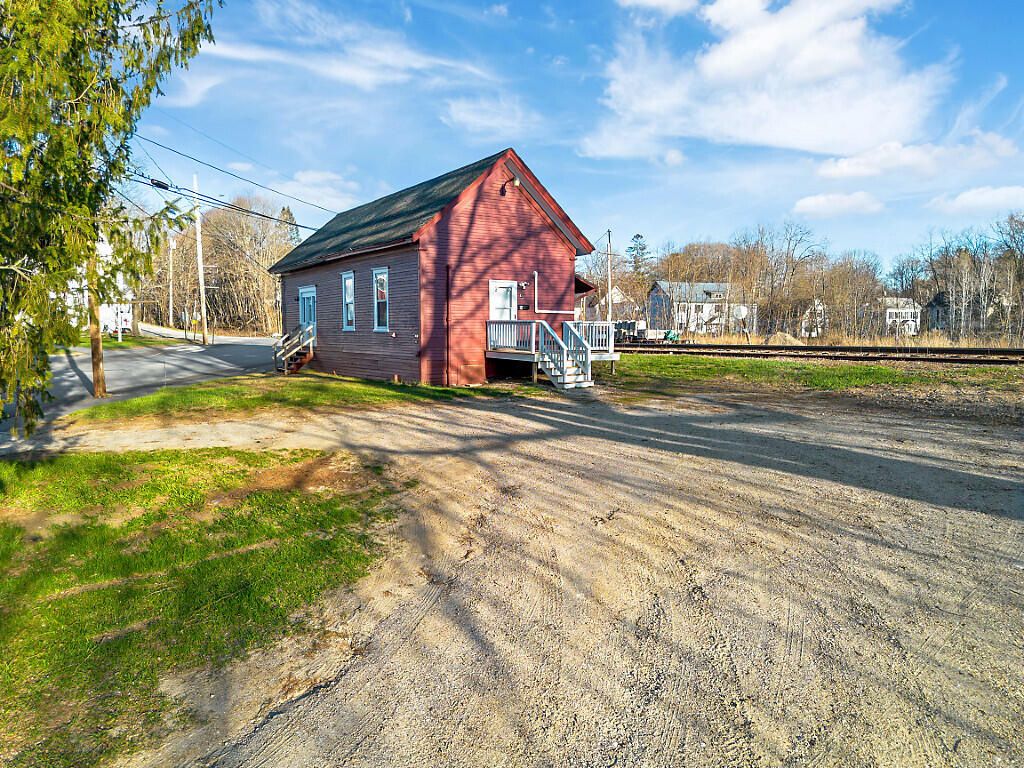 63 Elm Street, Mechanic Falls, ME 04256 — exterior