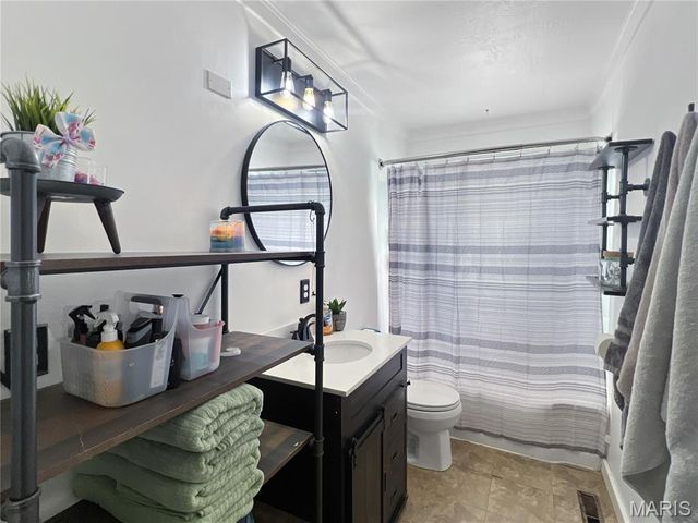 1001 Virginia Street, Collinsville, IL 62234