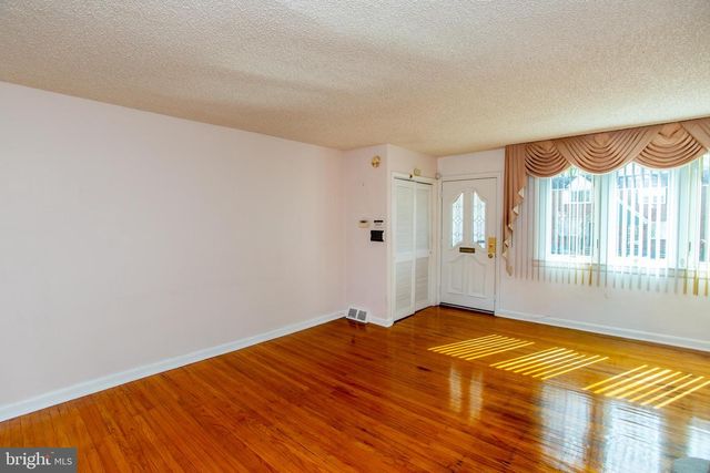 8617 RUGBY ST, Philadelphia, PA 19150