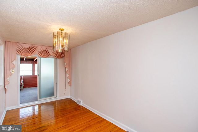 8617 RUGBY ST, Philadelphia, PA 19150