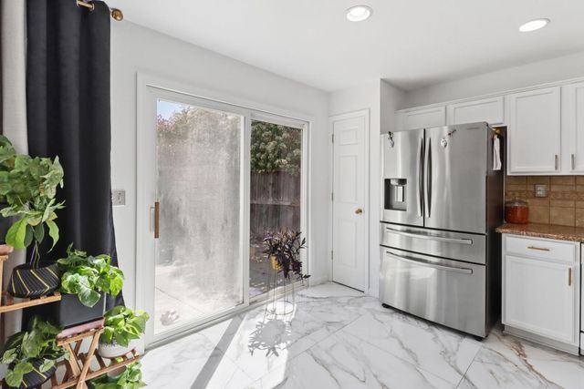 2960 Ottumwa Dr, Sacramento, CA 95835