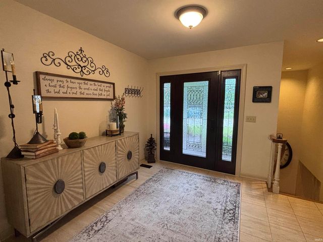 9512 CAMBERWELL Drive, Fort Wayne, IN 46804