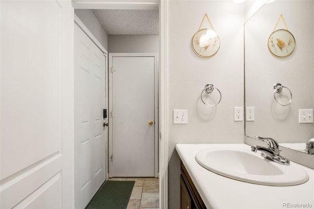10279 W Fair Avenue D, Littleton, CO 80127