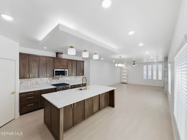 7405 NORTE MESA Lane, El Paso, TX 79934