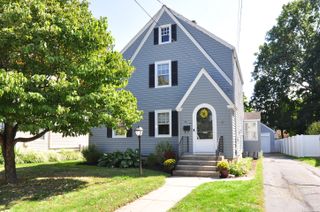 23 Dartmouth Avenue, West Hartford, CT 06110
