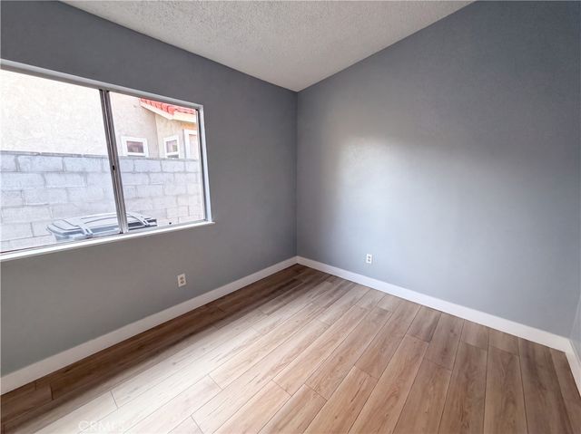 1873 Topeka, Colton, CA 92324