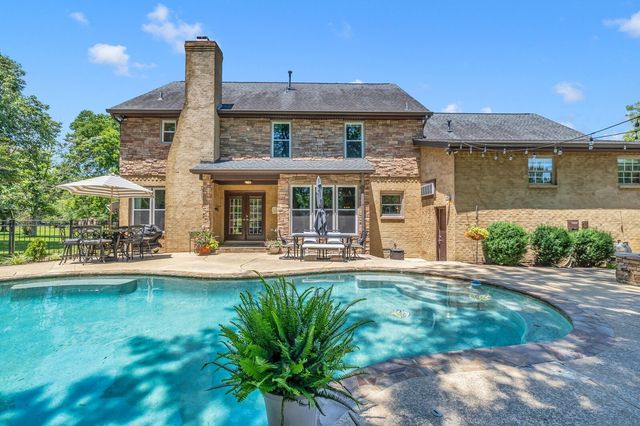 1620 Oakhall Dr, Brentwood, TN 37027