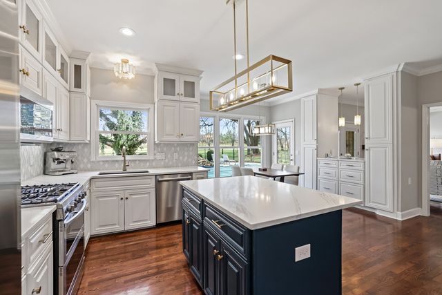 1620 Oakhall Dr, Brentwood, TN 37027