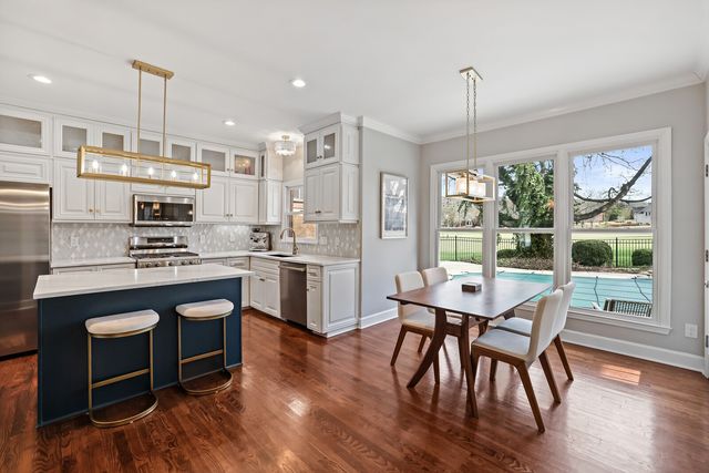 1620 Oakhall Dr, Brentwood, TN 37027