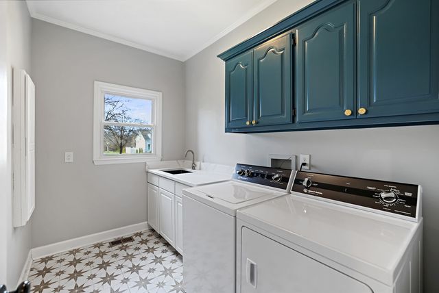 1620 Oakhall Dr, Brentwood, TN 37027