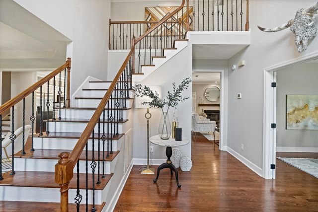 1620 Oakhall Dr, Brentwood, TN 37027