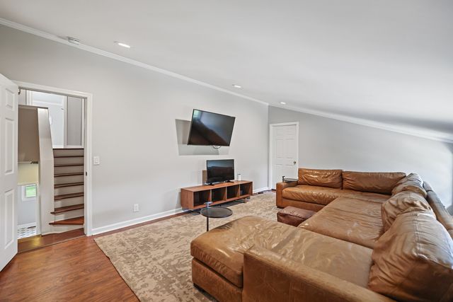 1620 Oakhall Dr, Brentwood, TN 37027