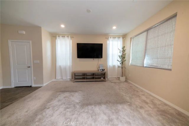 2464 Gunner Ridge, Rialto, CA 92377