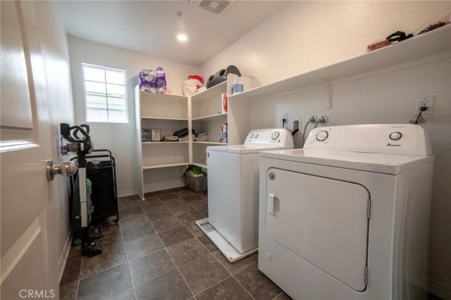 2464 Gunner Ridge, Rialto, CA 92377